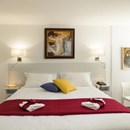 Art & Wine Studios and Apts