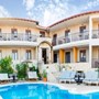 Hotel Stamos